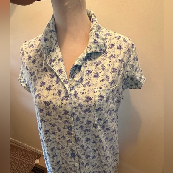 White Orchid Dream Knit SleepShirt Nightgown med #1 2pc shorts EUC - Picture 2 of 5